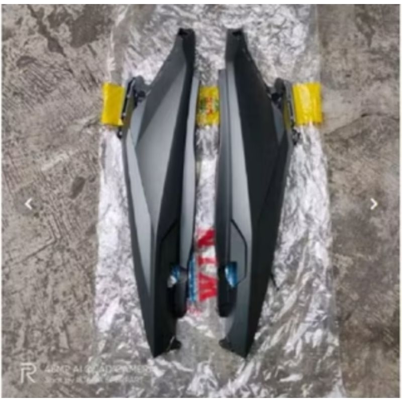 body belakang Vario 125/150 LED old 2015-2017 hitam doff