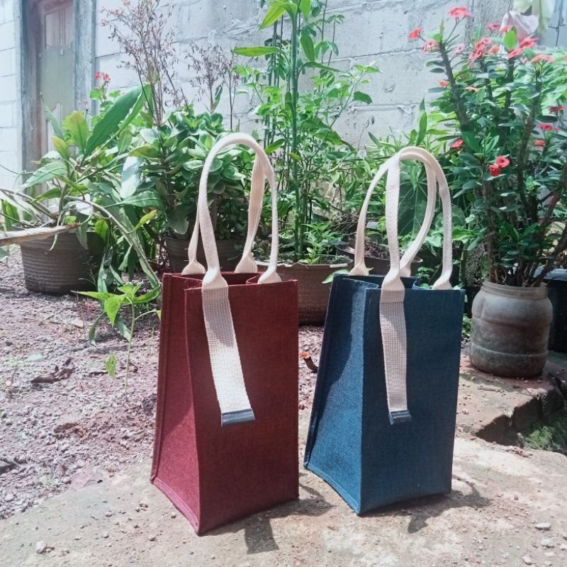 

tas souvenir, tas denim import, tas botol souvenir, godiebag, giftbag, tas tenteng murah