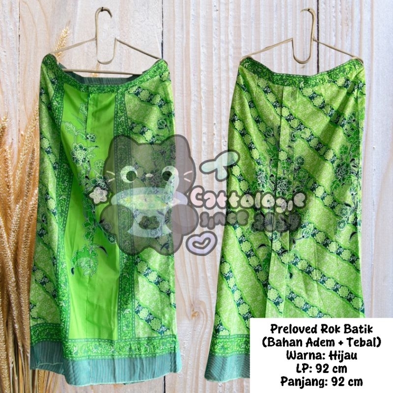 PRELOVED ROK SPAN HIJAU MOTIF BATIK PUCUK DAUN