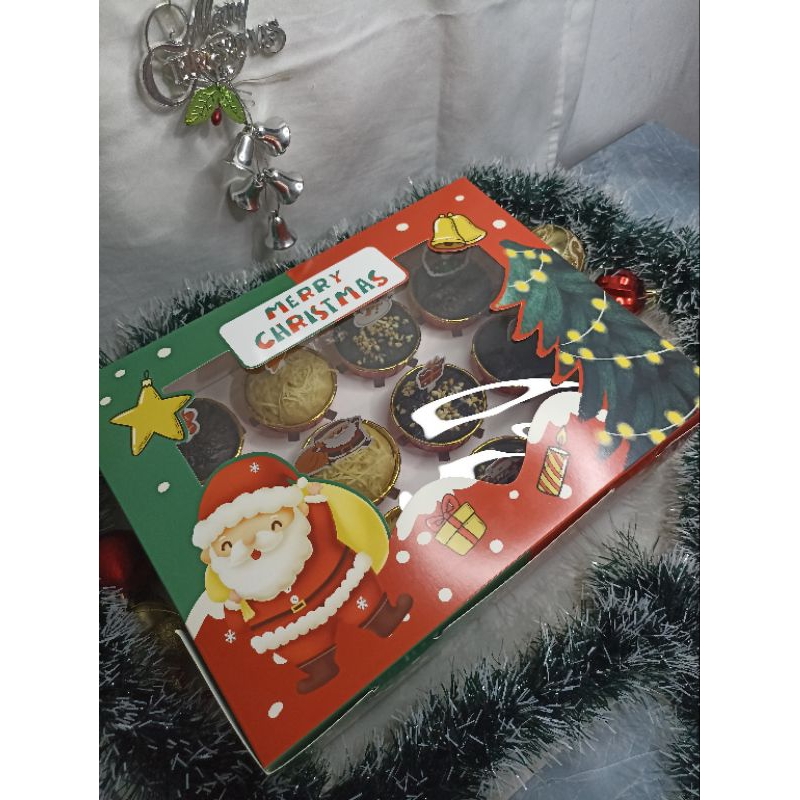 

Hampers Natal Premium Muffin (isi 12) - Paket Santa