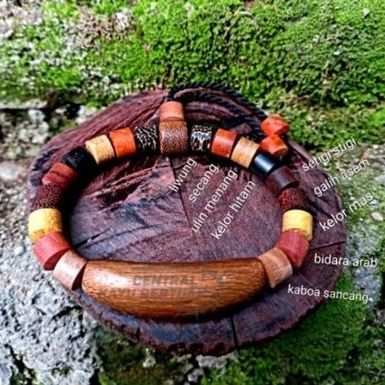 gelang kayu kombinasi 9 macam kayu bandul ulin menang