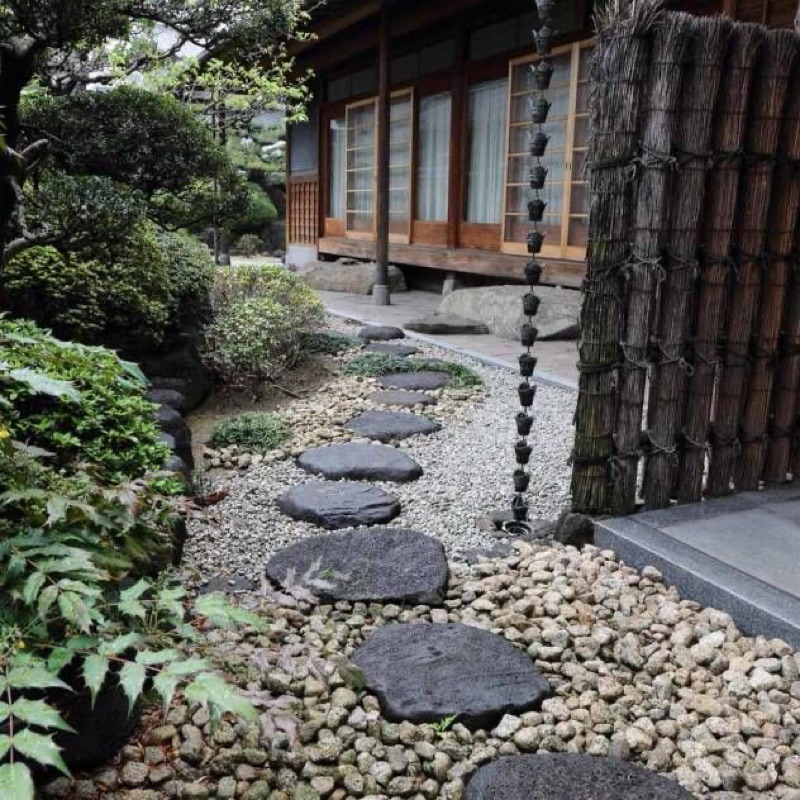 Batu Tapak Kaki/Batu Taman/Batu Pijakan Kaki Per box atau Kotak/Stepping Stone