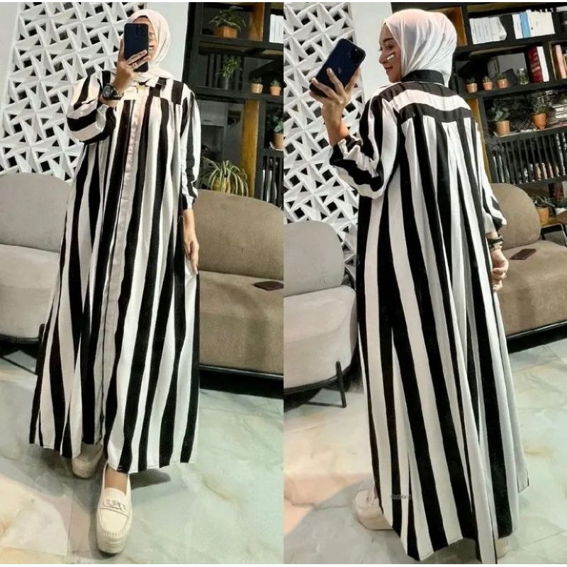 Gamis Garis-Garis Hitam Putih