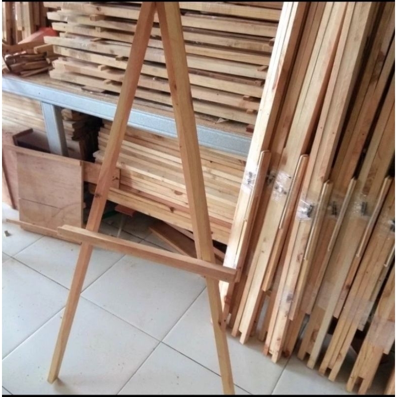 

Easel 120 , TRIPOD KAYU : STANDING FOTO , KANVAS LUKIS , WEDDING , PERAYAAN SELAMAT