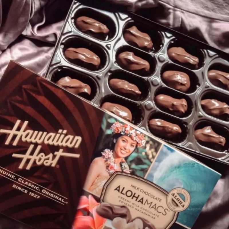 

Hawaiian Host AlohaMacs Milk Chocolate Box
