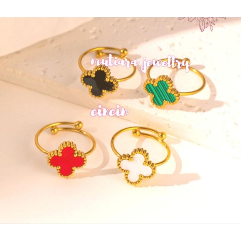Cincin model clover titanium anti karat
