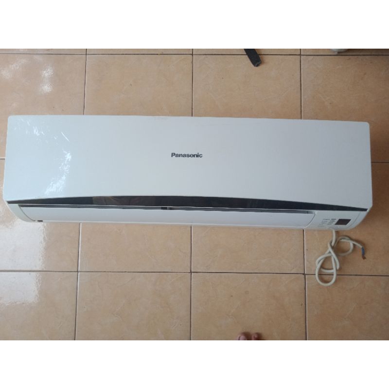 KIPAS ANGIN MODEL AC/KIPAS ANGIN MODEL AC REMOTAN