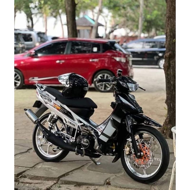 Striping sticker Lis body yamaha fiz R malboro hitam putih