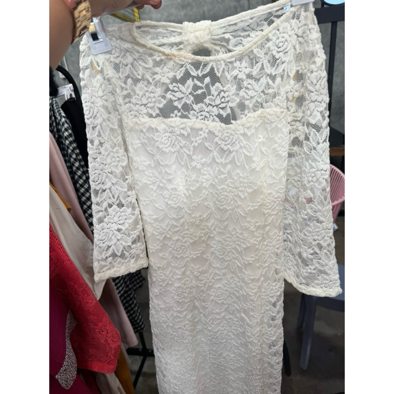 preloved baju kondangan broklat putih sexy