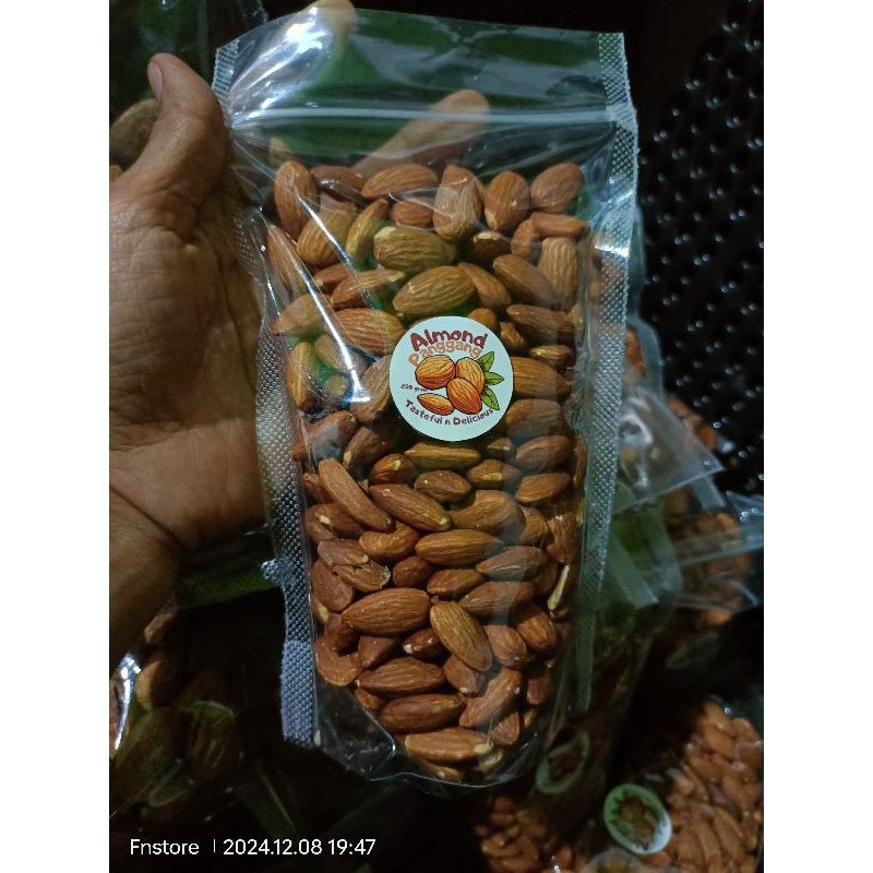 

Almond panggang 250gr