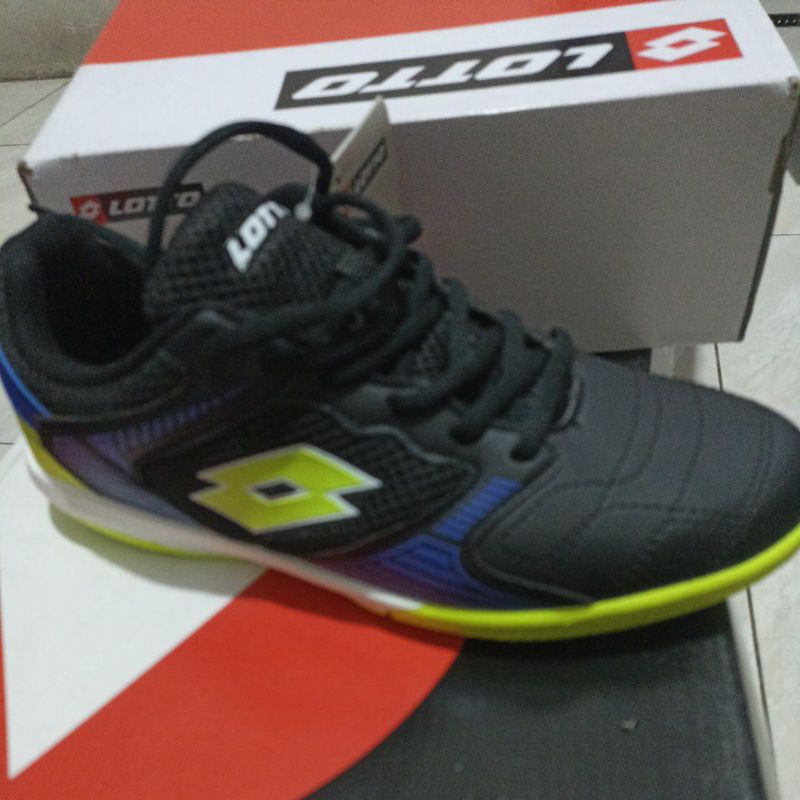 Sepatu Futsal Lotto