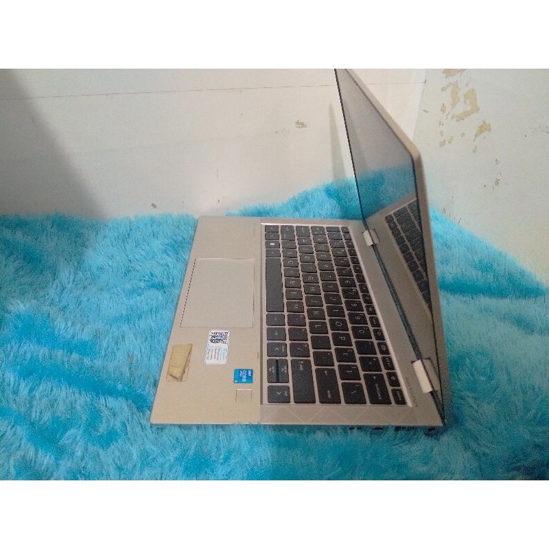 Laptop premium HP Elitebook 840 g8 core i5 gen 11 iris Xe RAM 16 SSD 256