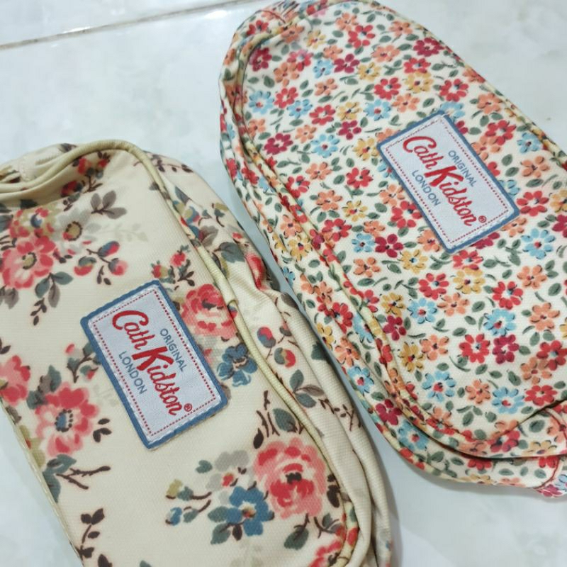 

tempat pensil 2 ritsleting cath kidston