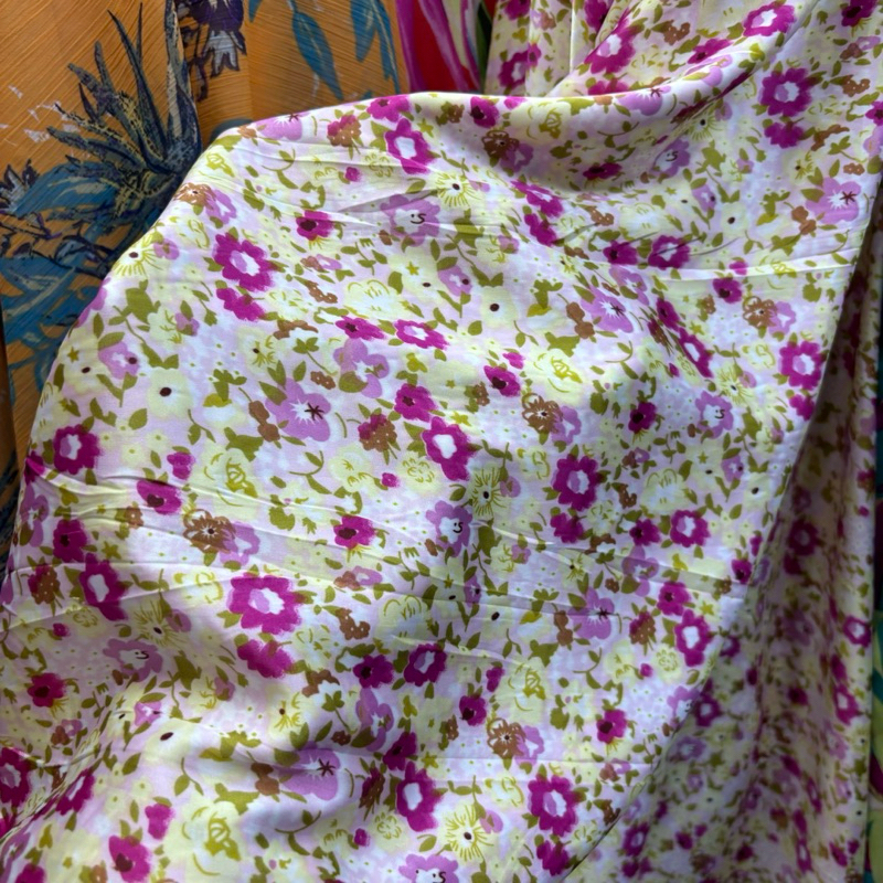 kain baby silk motif premium - kain satin silk motif bunga - kain silk motif bunga - kain satin moti