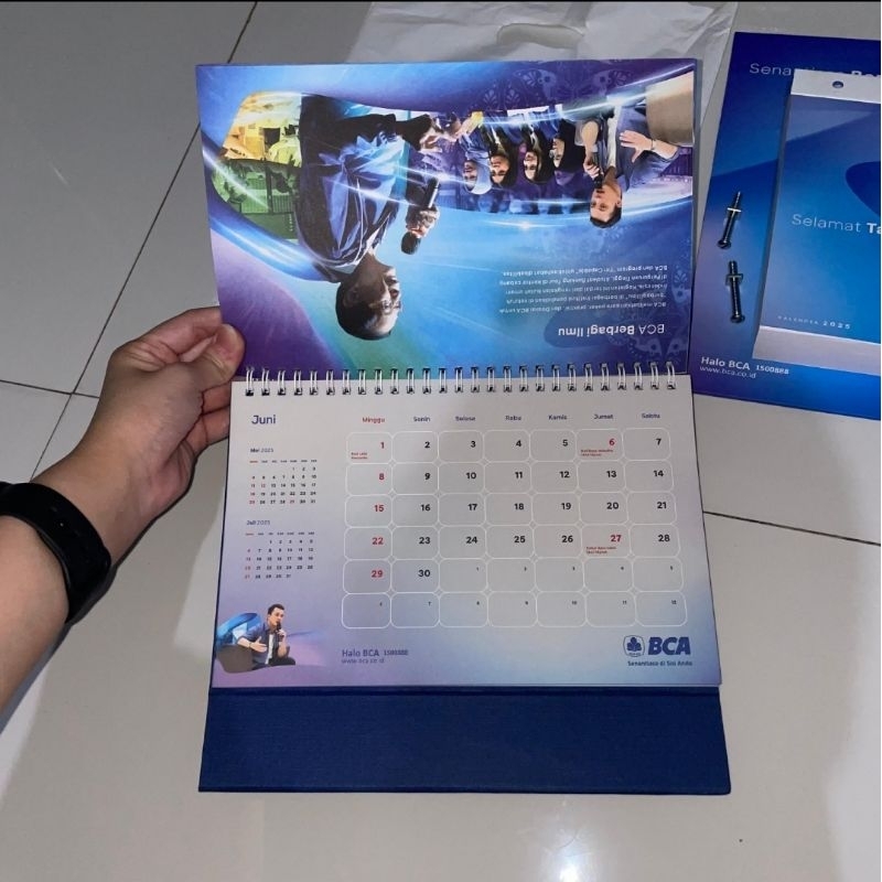 

Kalender Meja BCA 2025