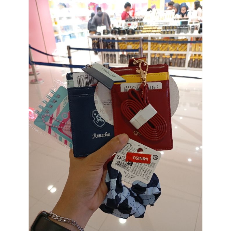 

READY STOCK LANYARD CARD HOLDER MINISO X HARRY POTTER - GRYFFINDOR