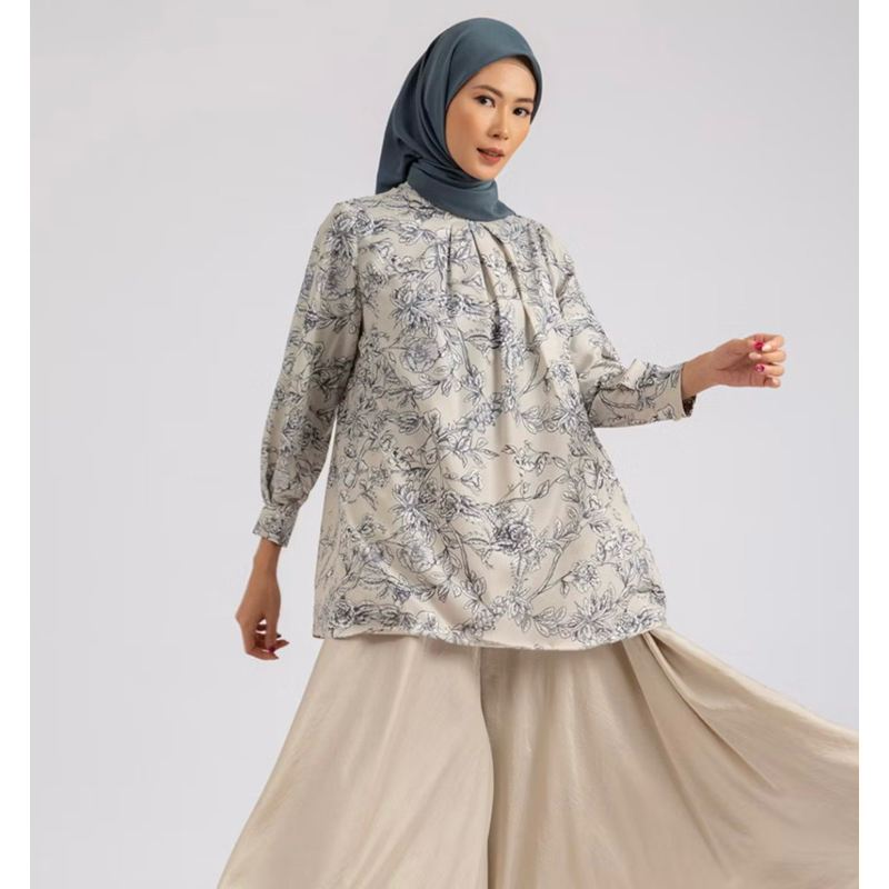 Preloved Aura Top by kamiidea