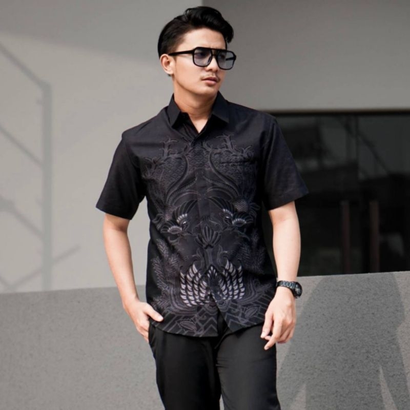 EXCLUSIVE BATIK PRIA LENGAN PENDEK PREMIUM HEM KEMEJA MODERN SERAGAM PERNIKAHAN