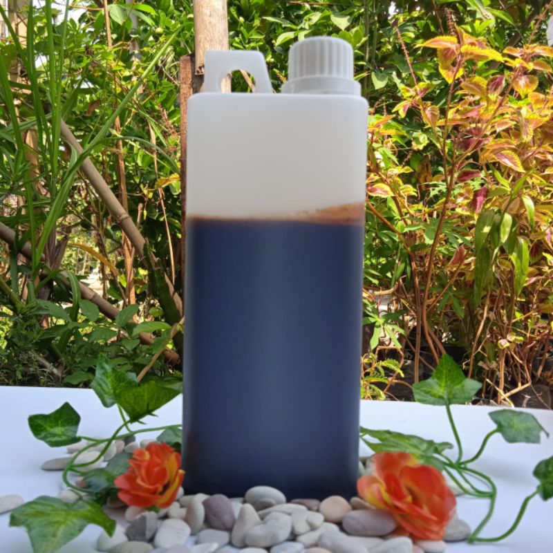 

Madu Hitam Klanceng Asli Ukuran 1000gr/1kg