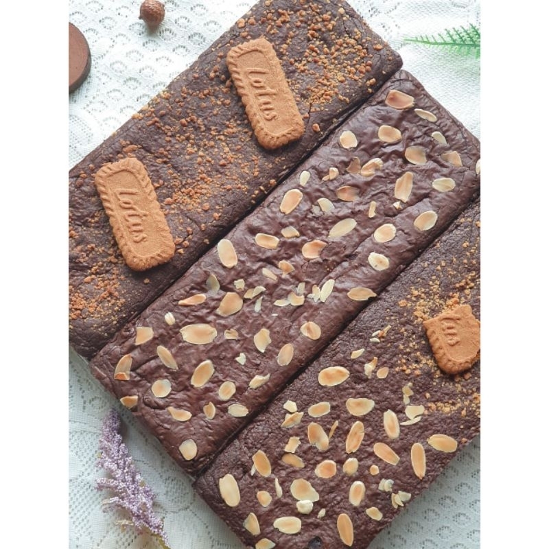

FUDGY BROWNIES