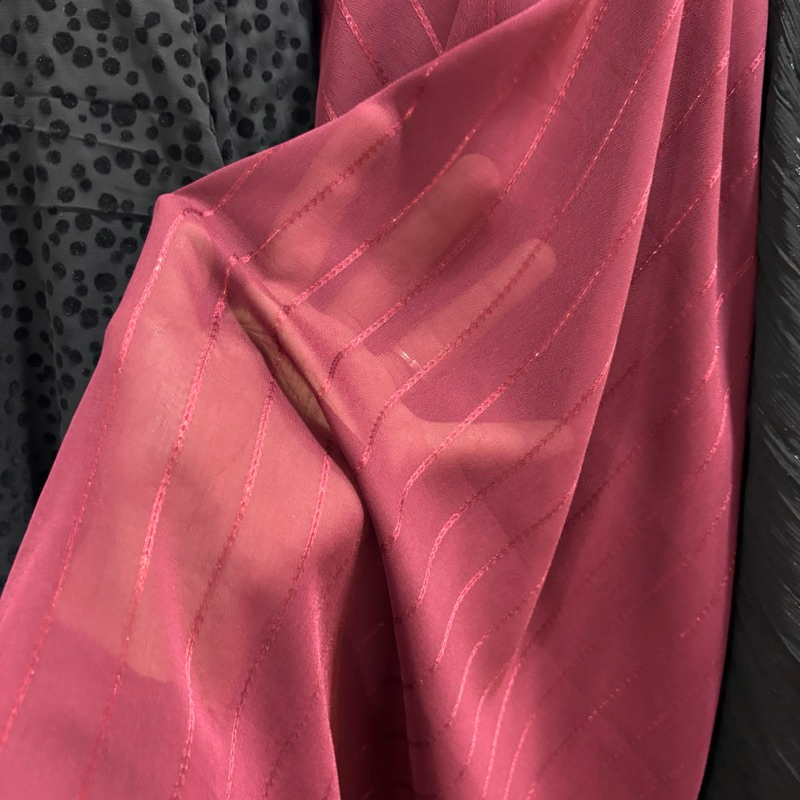 kain sifon gliter premium - kain motif benang emas - kain antik - kain Unika - kain bahan yoryu doby