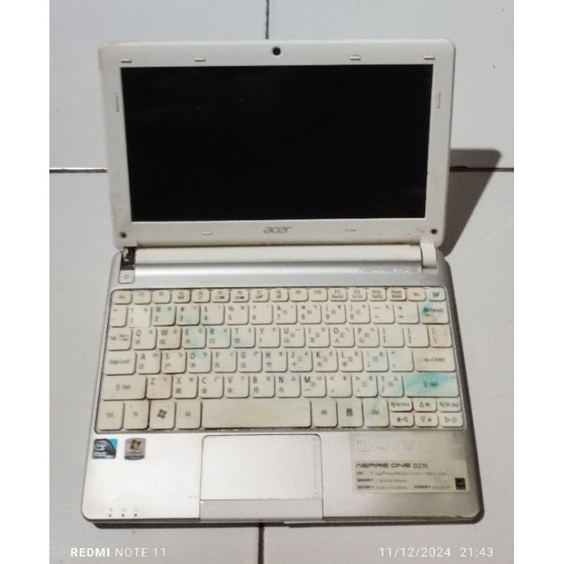 Notebook Acer Aspire One series D270 Intel Atom DDR3 Kondisi Matot & Tidak ada charger