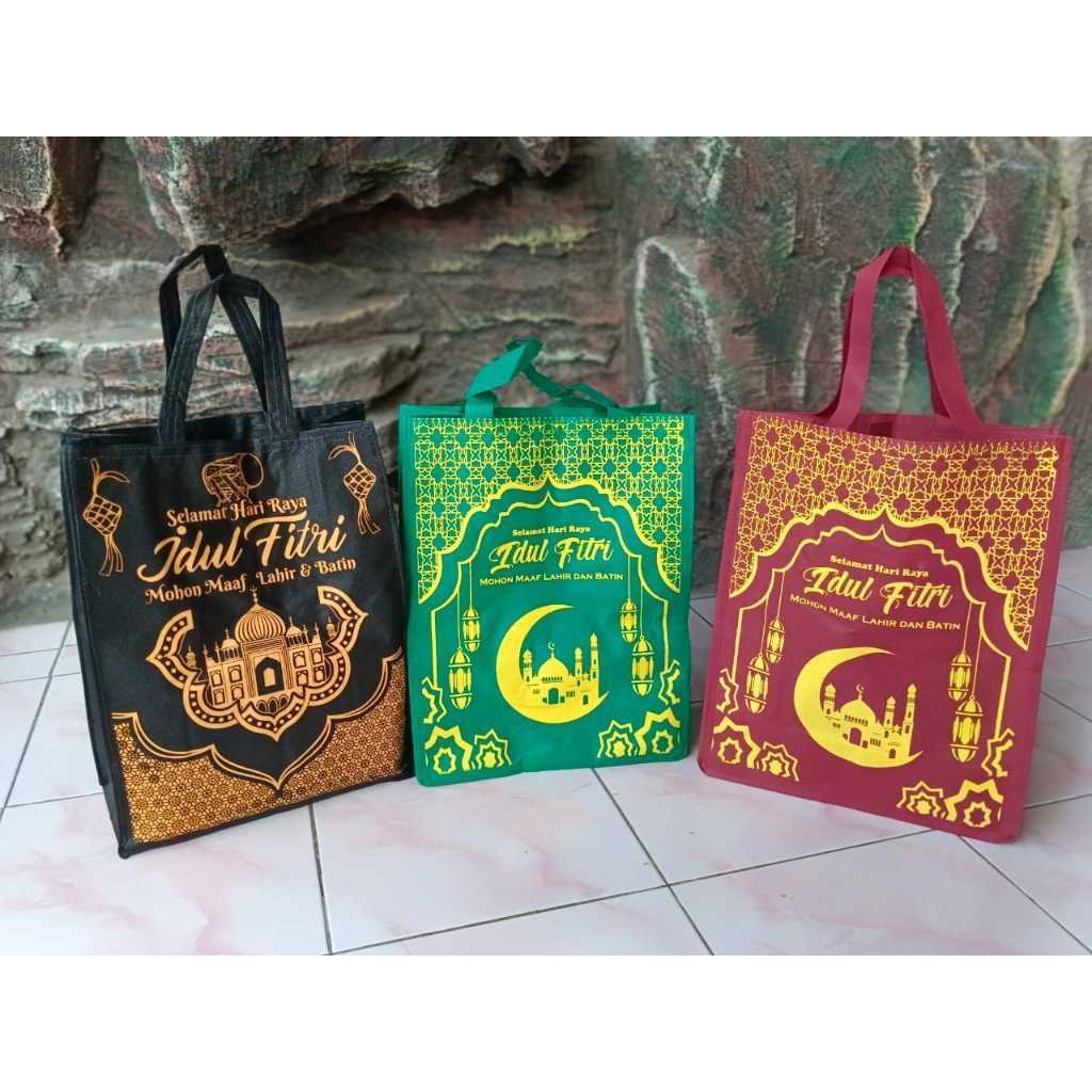 

Tas Lebaran Tebal T40x30x14 Per 12PCS ( 1 Lusin )