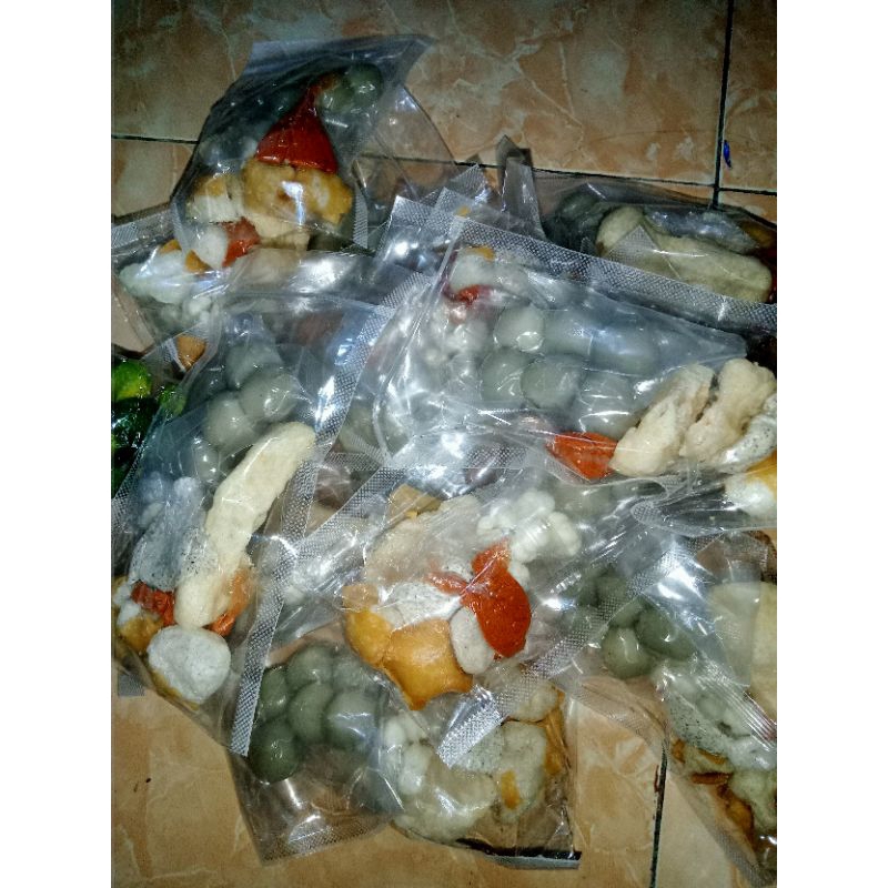 

bakso Aci by ngemilyukbondowoso