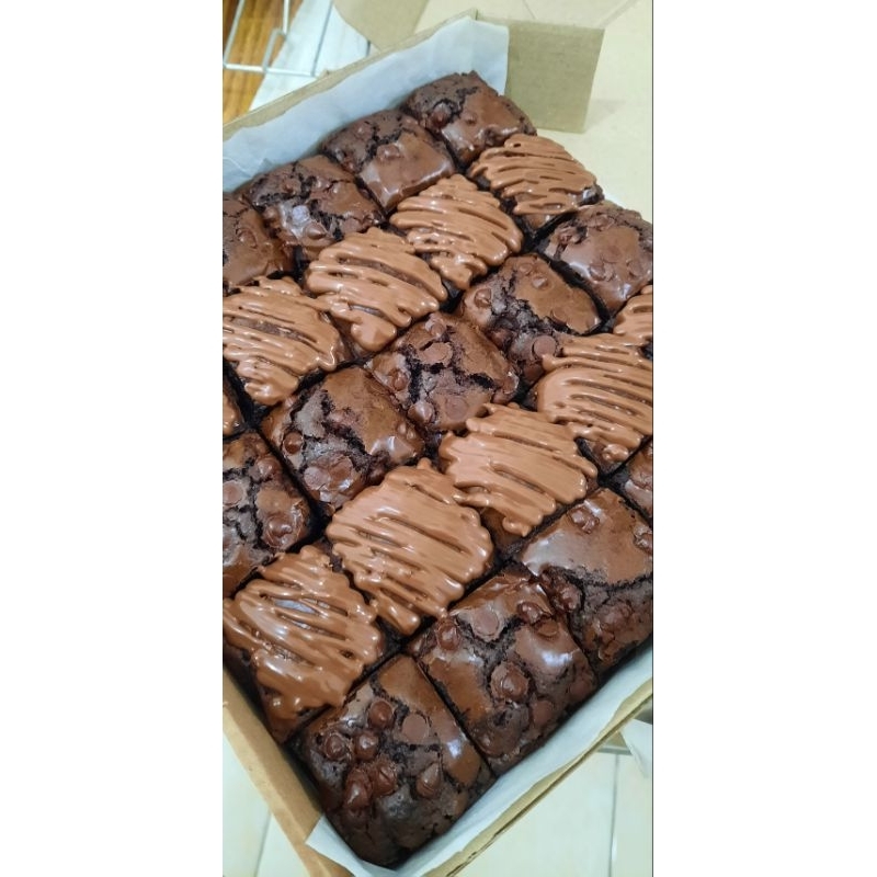 

Fudgy Brownies Topping