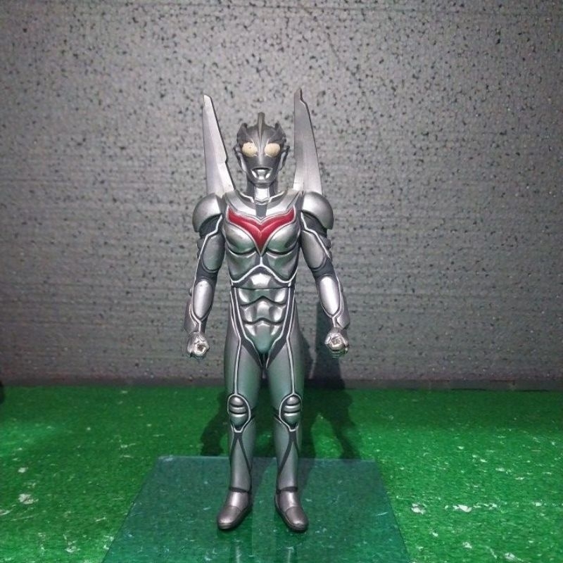 Ultraman Noa 17 CM Original Bandai Tahun 2004