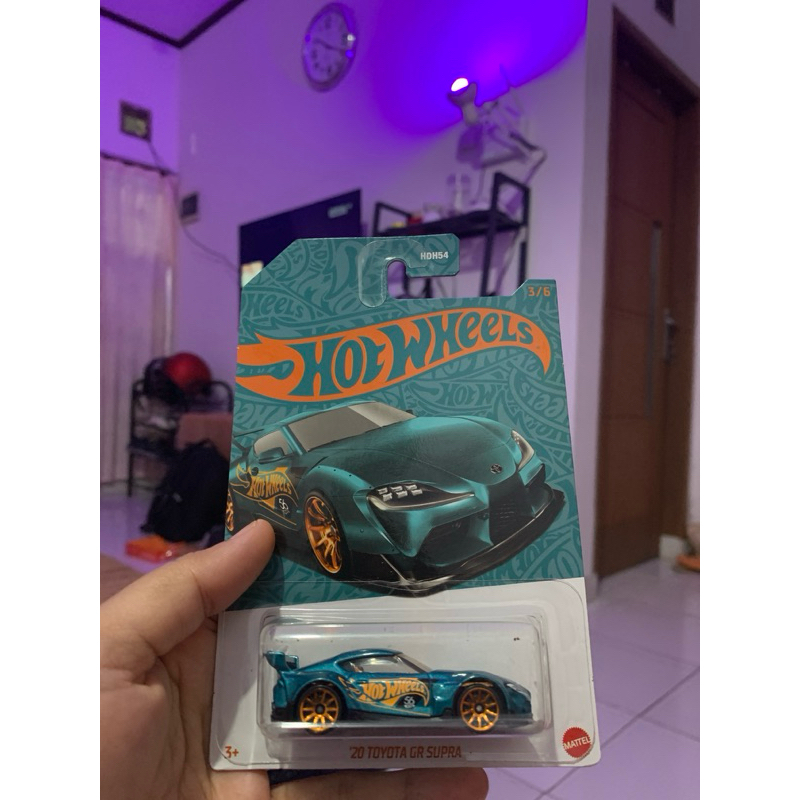 Hot Wheels 20 Toyota GR Supra