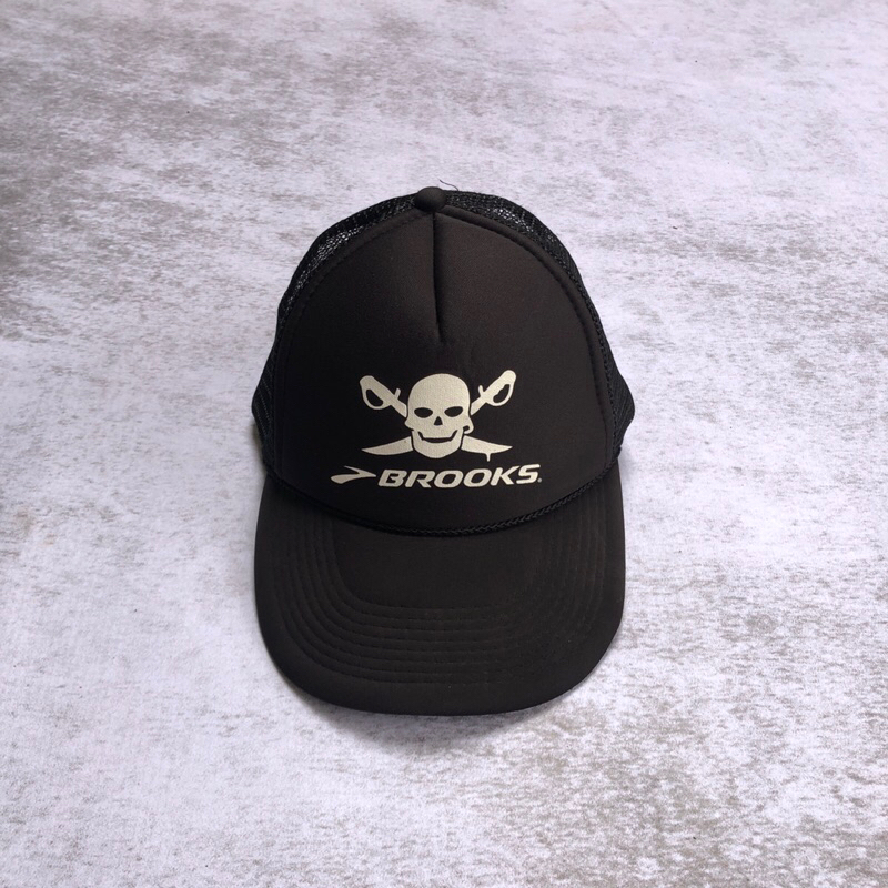 Vintage brooks cap by otto