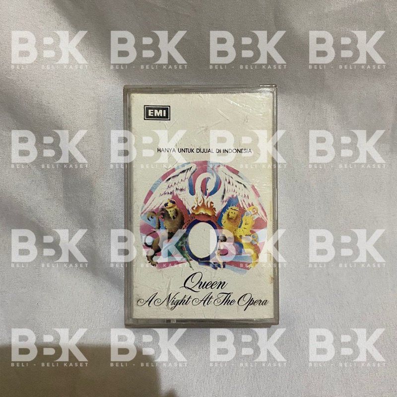 Kaset Pita Queen - a night at the opera