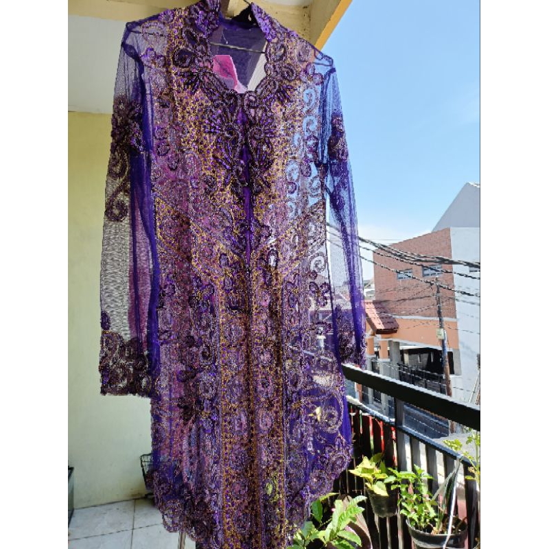 kebaya pengantin full Payet ungu Taro
