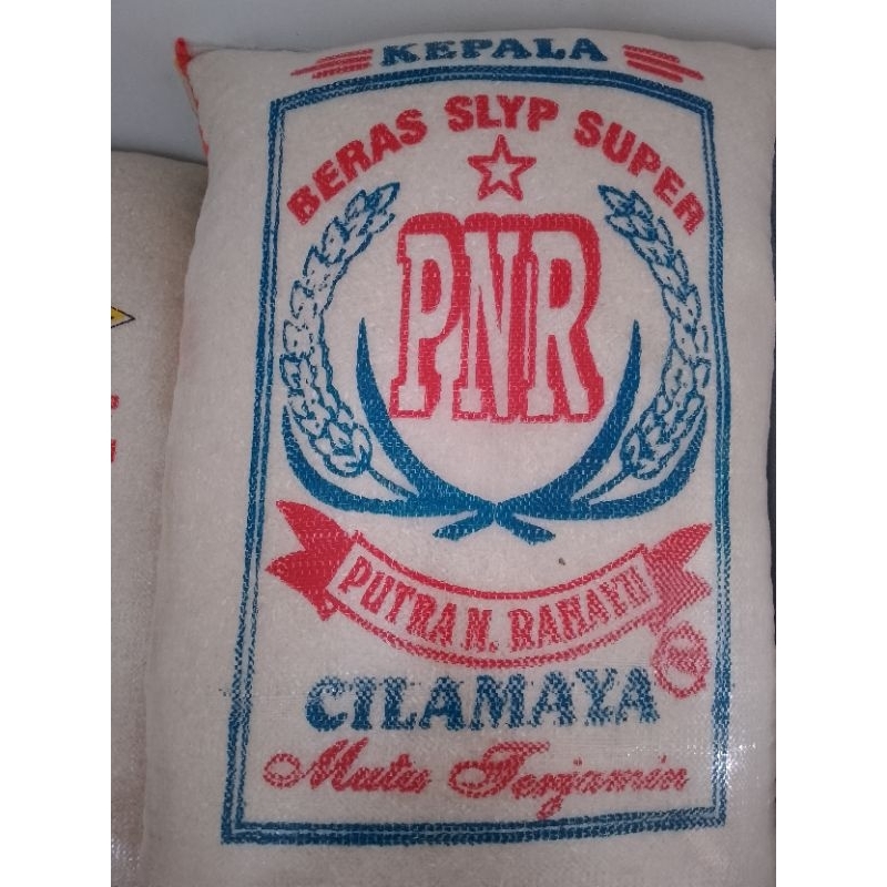 

Beras Kepala Slyp Super PNR Putran Ranayu Cilamaya 5kg pulen super