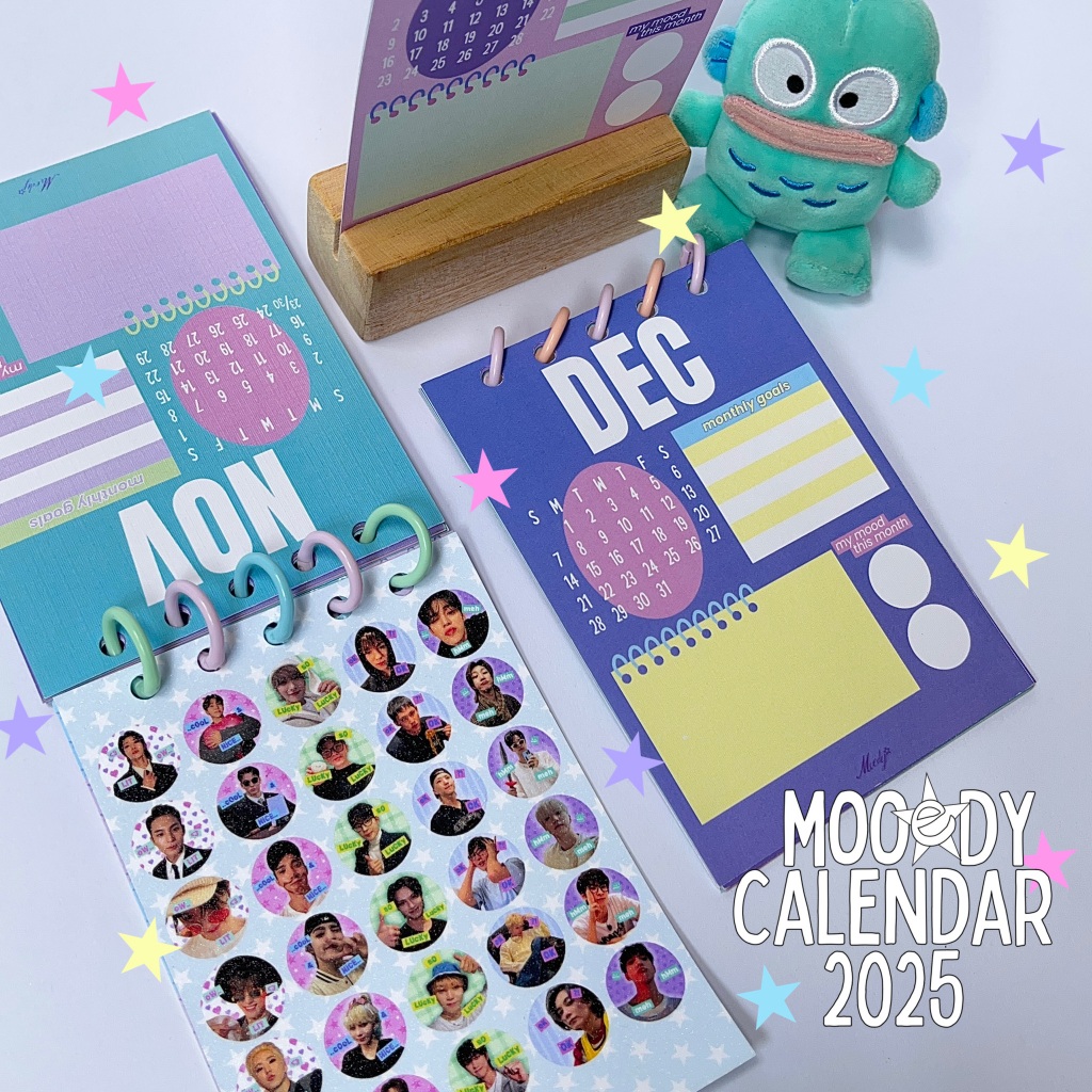 

[PRE-ORDER] MOOeDY CALENDAR 2025 KPOP Fanmerch Seventeen Boynextdoor Bonedo Enhypen