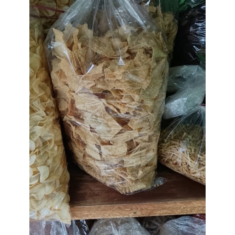 

kripik bawang /pangsit kemasan 1000 gram