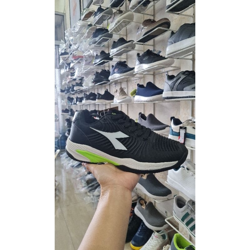 Sepatu Diadora PL badminton/tennis