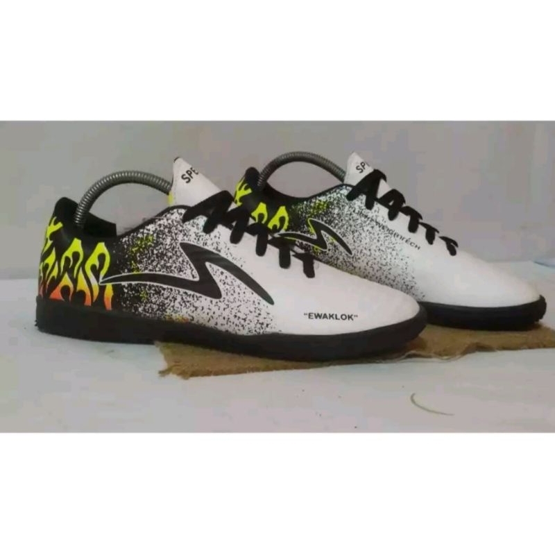 Sepatu Futsal Specs Ewaklok Terlaris Sepatu Futsal Ewaklok Specs Pria Dewasa