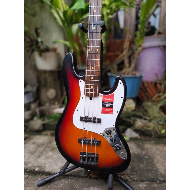 Bass Fender Jazz sunbrust custom