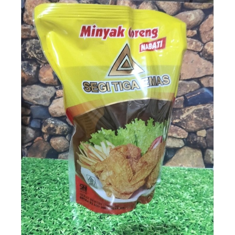 

Minyak Goreng Segi Tiga Emas 2000ml