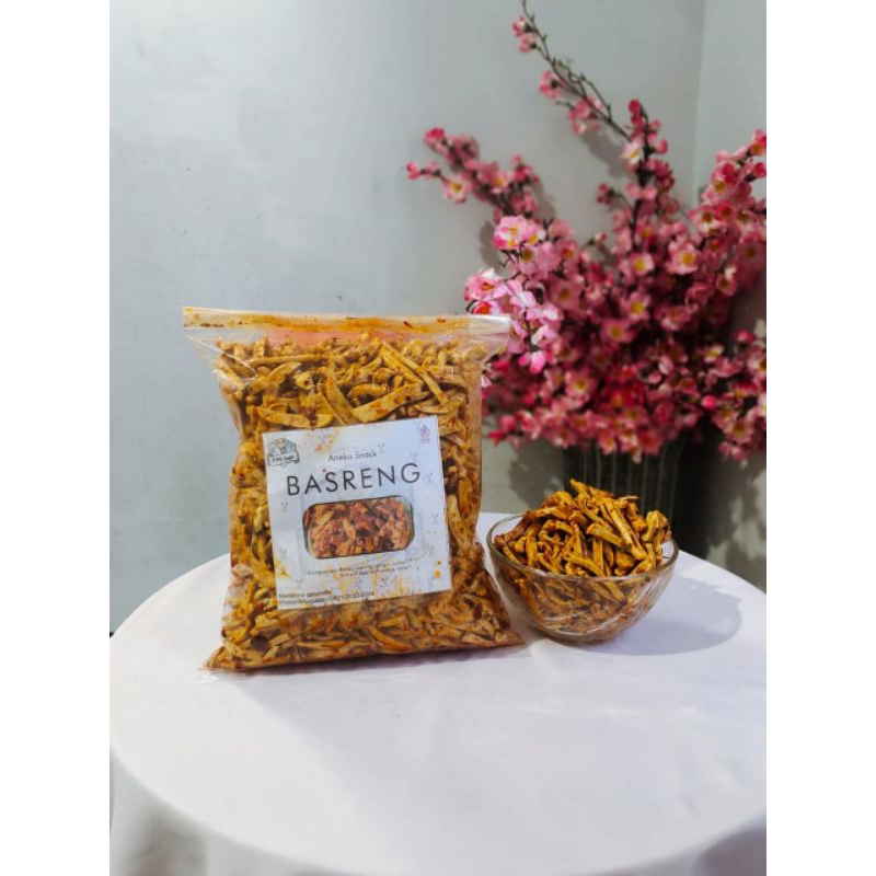 

Basreng pedas, original daun jeruk, dan balado manis pedas 500 gram, Basreng Kang Santri.