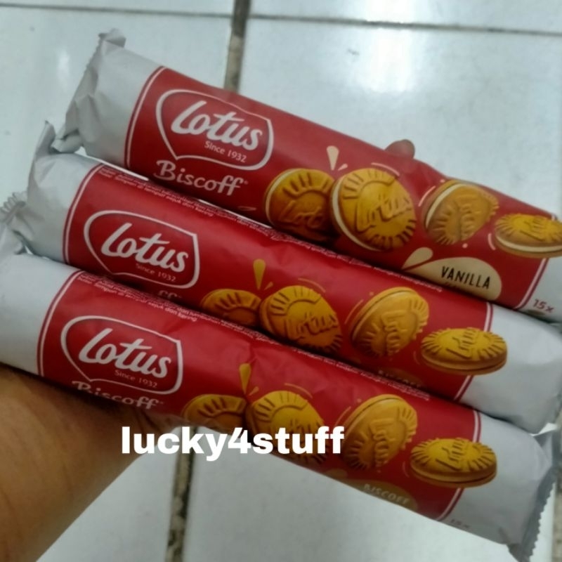 

Lotus Biscoff Biscuit Sandwich Caramel With Milk Chocolate 150gr isi 15