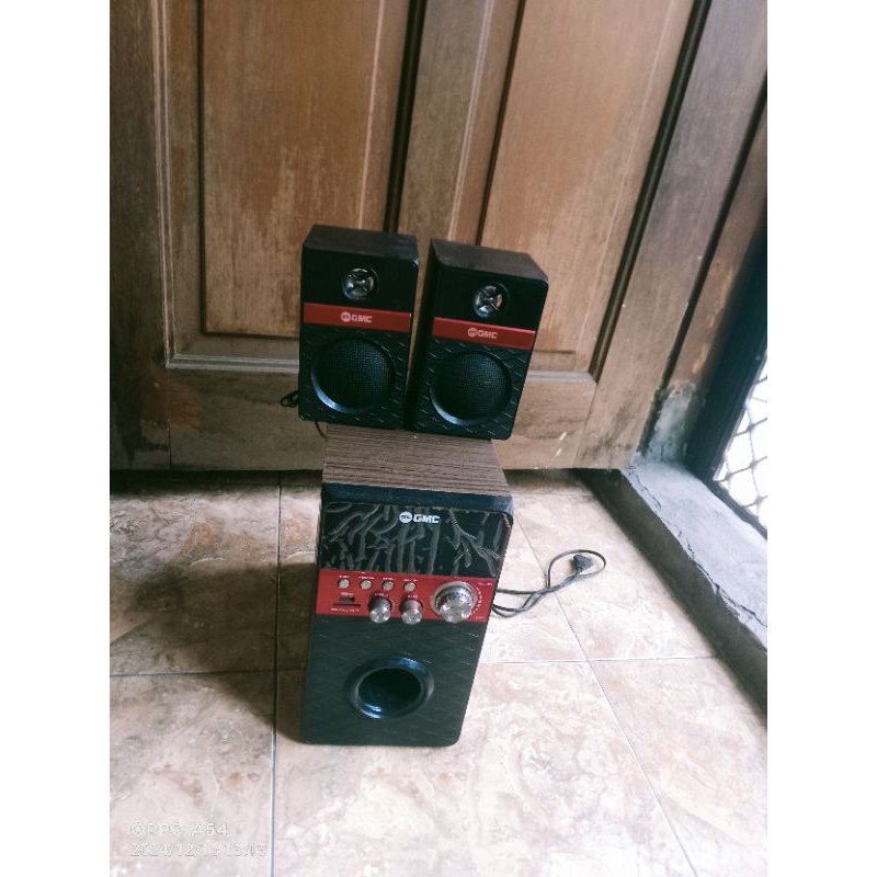 Speaker aktif laptop hp 6inch plus satelit 3inch merk GMC 2.1 channel super woofer system 888R kondi