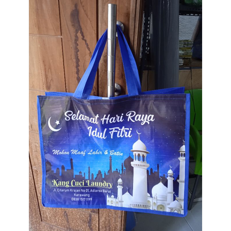 

tas kotak/tas tasyakuran aqiqah/tas souvenir/tas tedak siten/tas bingkisan/tas ulang tahun anak/tas bingkisan/Uk.45x2x35