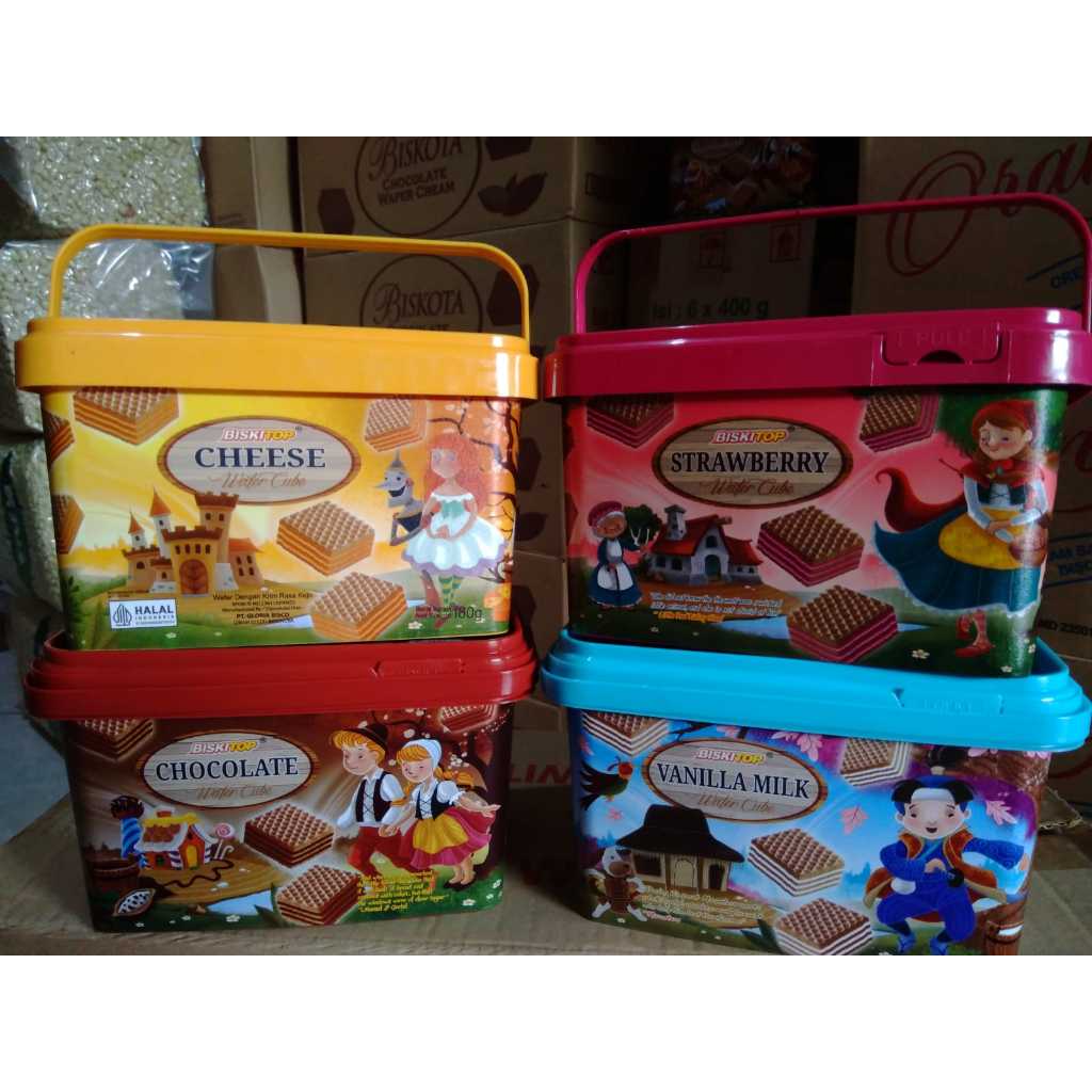 

Wafer Cube Biskitop 180g 1 Dus isi 12 Boxes / Jajanan Parcel / jajanan Lebaran