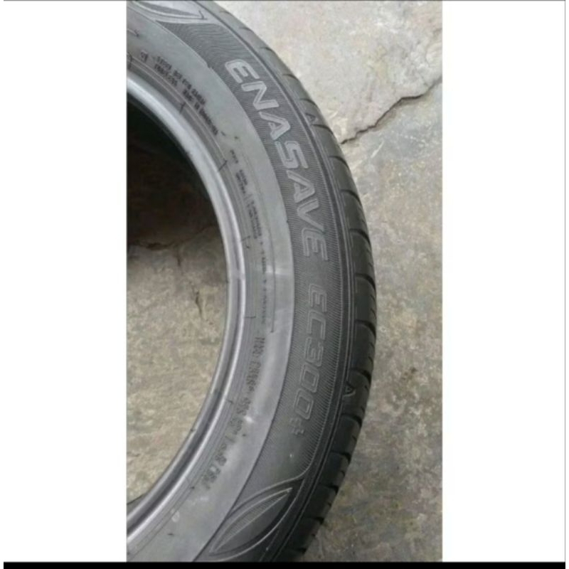 Ban Second Copotan Ukuran 215/60 Ring17