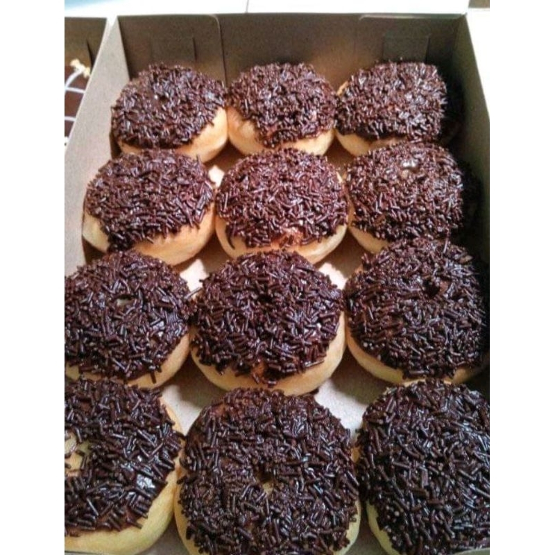 

donat susu 1 box isi 12 harga 29 ribu