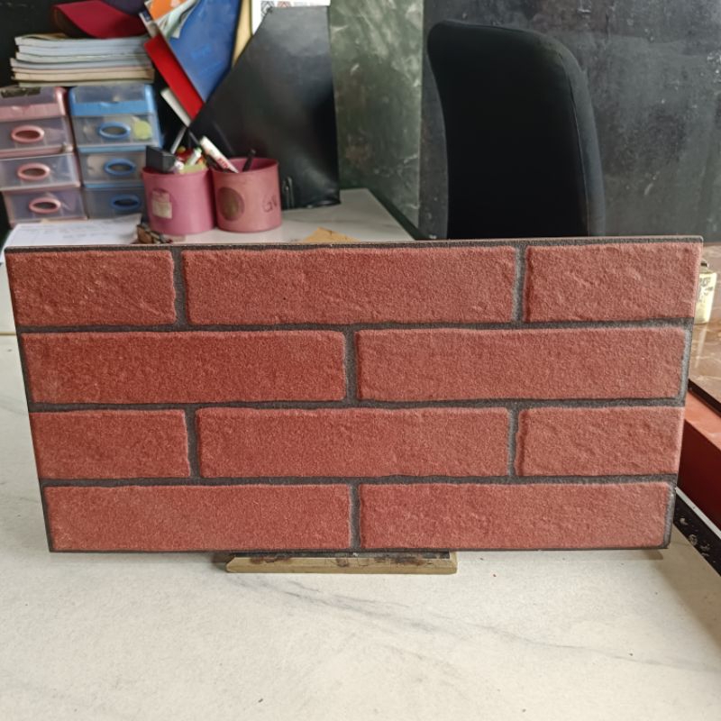 keramik dinding 20x40 bata merah asia tile