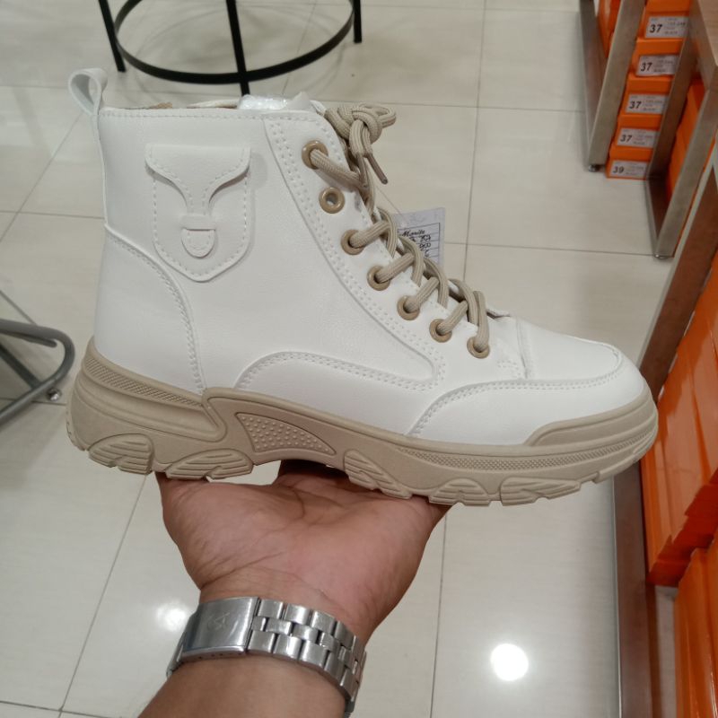 ST MORITZ SEPATU BOOTS WANITA GAYA ORIGINAL